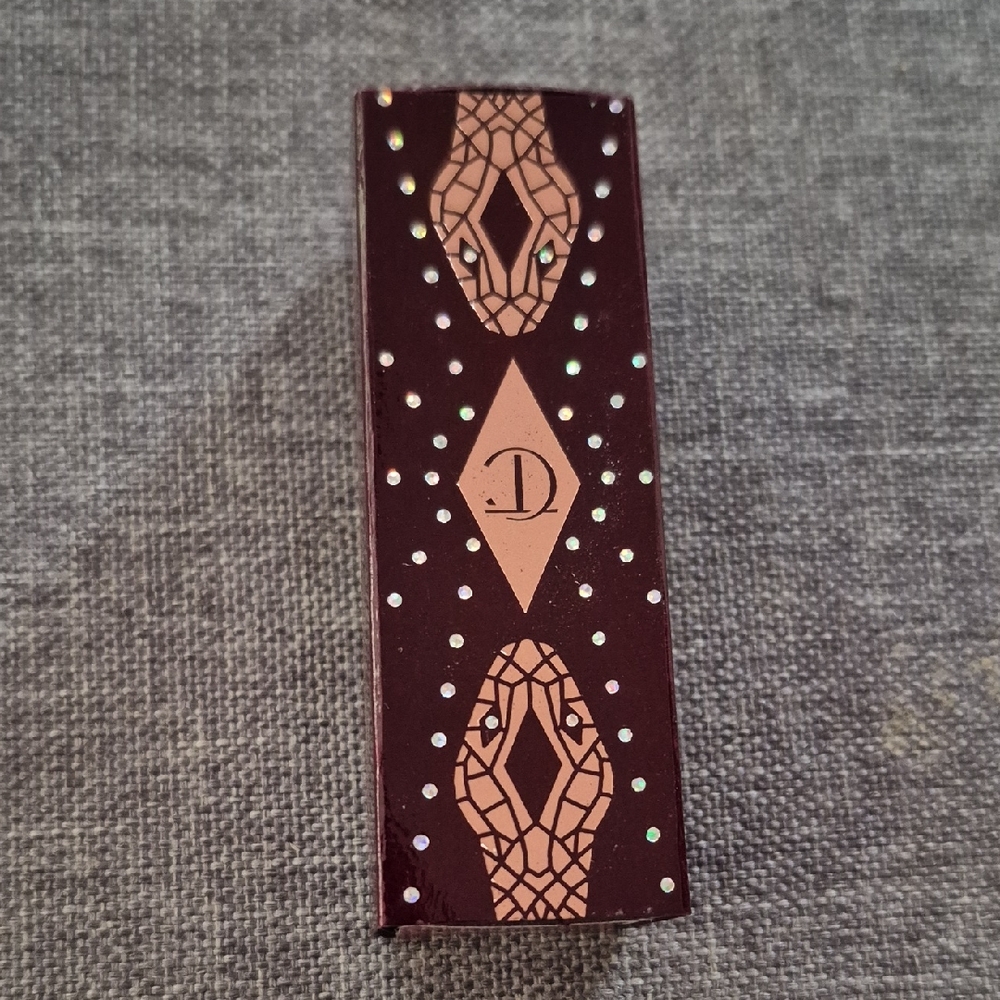 NIB Unopened Charlotte Tilbury Matte Revolution Lip Stick in Kiss Of Fortune